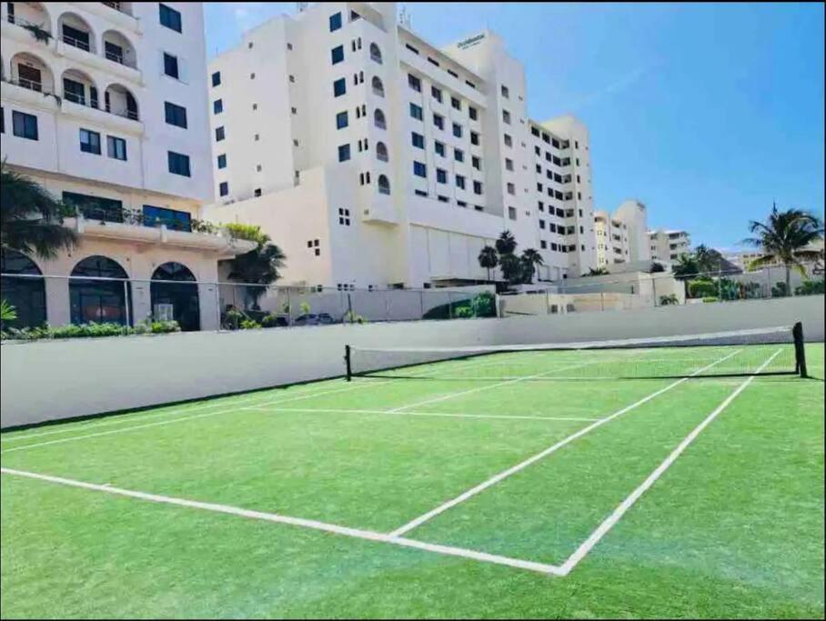 Amazing Beachfront Apartment Канкун Екстер'єр фото