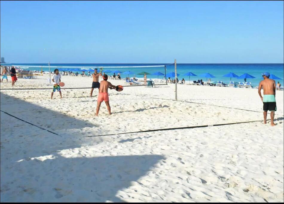 Amazing Beachfront Apartment Канкун Екстер'єр фото